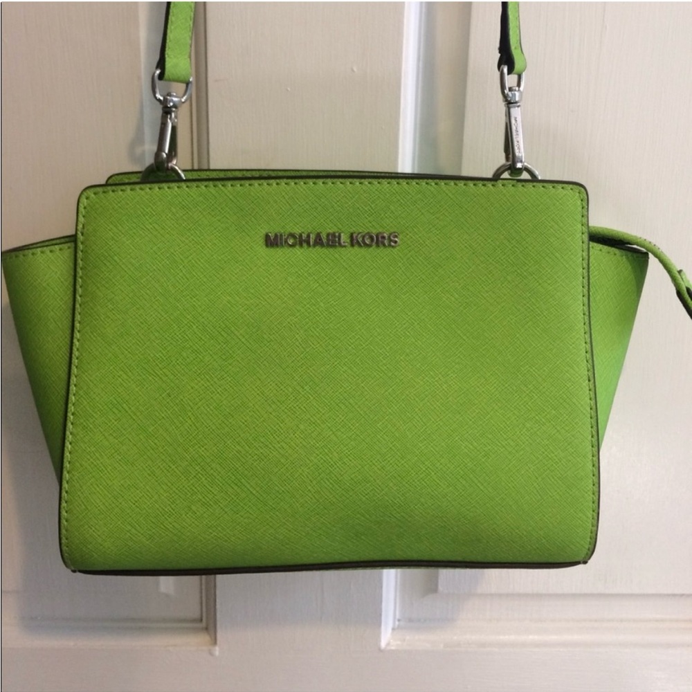 SALE Michael Kors Jet Set saffiano Crossbody NEW